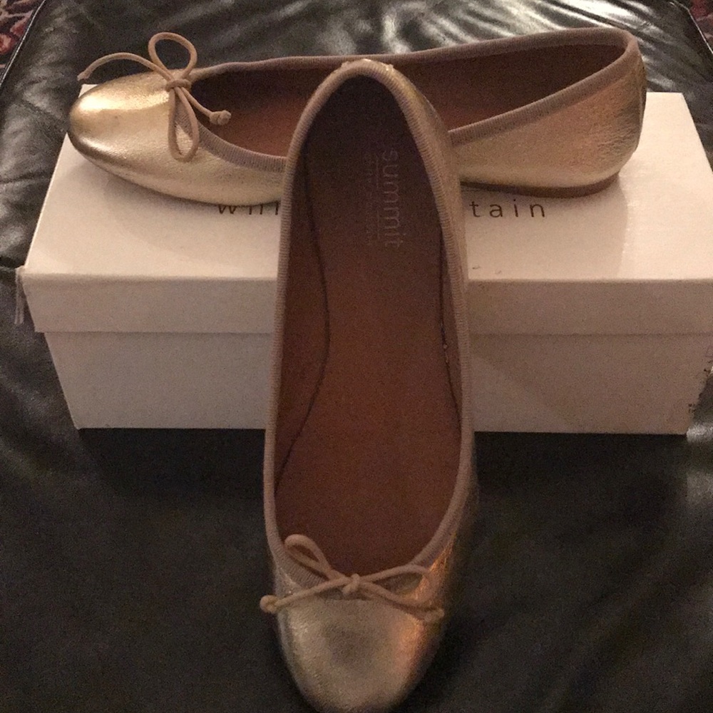 Summit by White Mountain Gold Ballet Flats